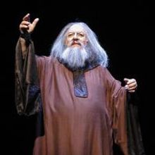 Renowned Actor Douglas Campbell Dead at 87